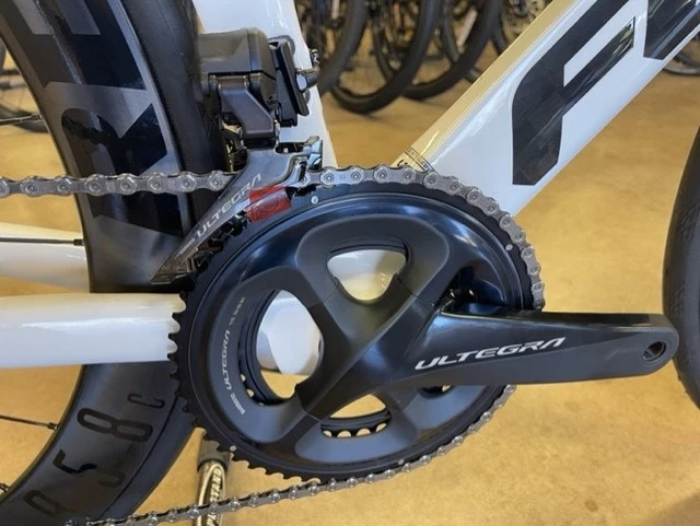 Felt AR Advanced Shimano Ultegra Di2 12 Speed Reynolds AR58 White 2023 13 Felt AR Advanced Shimano Ultegra Di2 12 Speed Reynolds AR58 White 2023 - Image 11