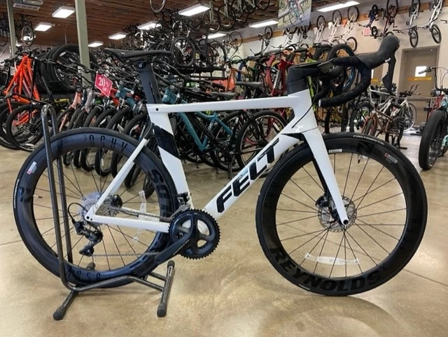 Felt AR Advanced Shimano Ultegra Reynolds AR58 White 2023 3 Felt AR Advanced Shimano Ultegra Reynolds AR58 White 2023
