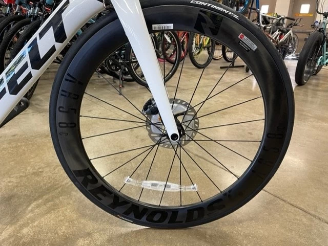 Felt AR Advanced Shimano Ultegra Reynolds AR58 White 2023 14 Felt AR Advanced Shimano Ultegra Reynolds AR58 White 2023 - Image 12