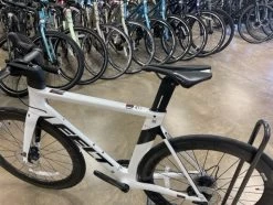 Felt AR Advanced Shimano Ultegra Reynolds AR58 White 2023 22 Felt AR Advanced Shimano Ultegra Reynolds AR58 White 2023 -Felt KjfnvGeRr5pCxwpyvTEVYMqcg