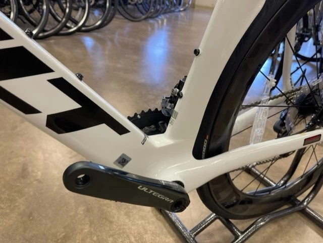Felt AR Advanced Shimano Ultegra Reynolds AR58 White 2023 6 Felt AR Advanced Shimano Ultegra Reynolds AR58 White 2023 - Image 4