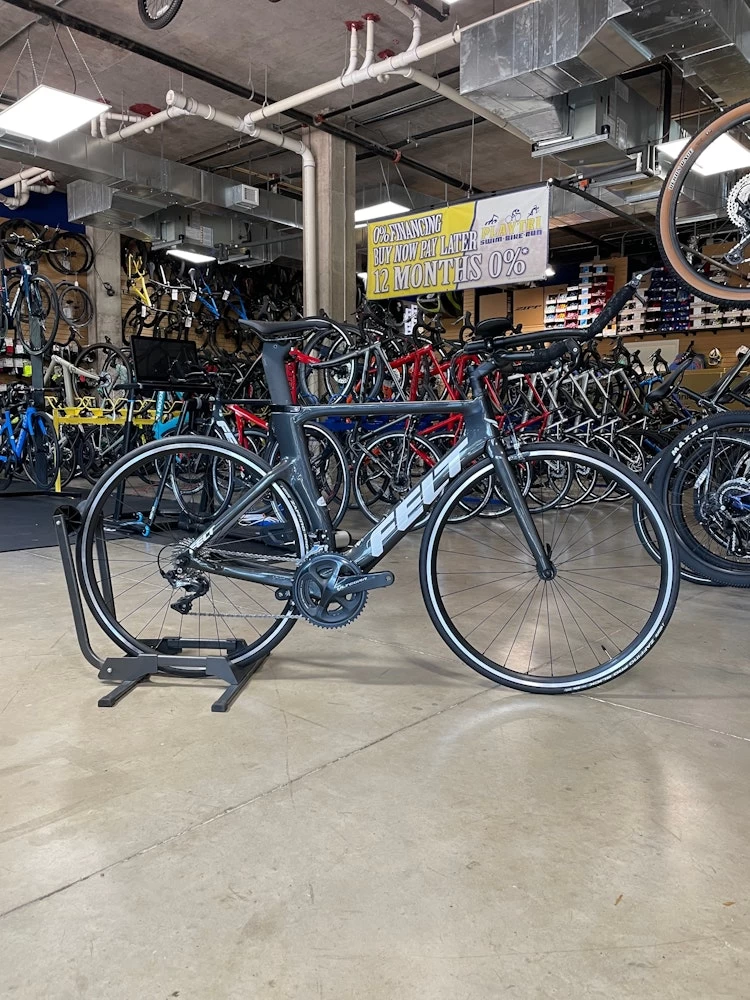 Felt B Performance Ultegra Charcoal 2022 3 Felt B Performance Ultegra Charcoal 2022