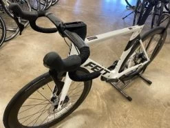 Felt AR Advanced Shimano Ultegra Reynolds AR58 White 2023 30 Felt AR Advanced Shimano Ultegra Reynolds AR58 White 2023 -Felt kaGRM5OJ3kEhVOJmmSSmZ4OZ8